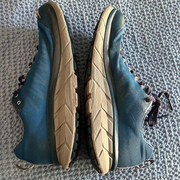 Hoka bundle - Picture 3 of 12